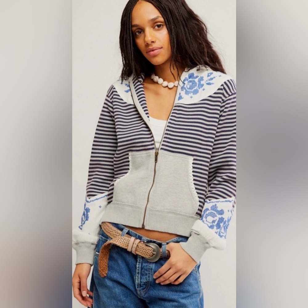 Lydia Zip Up NWOT grey combo